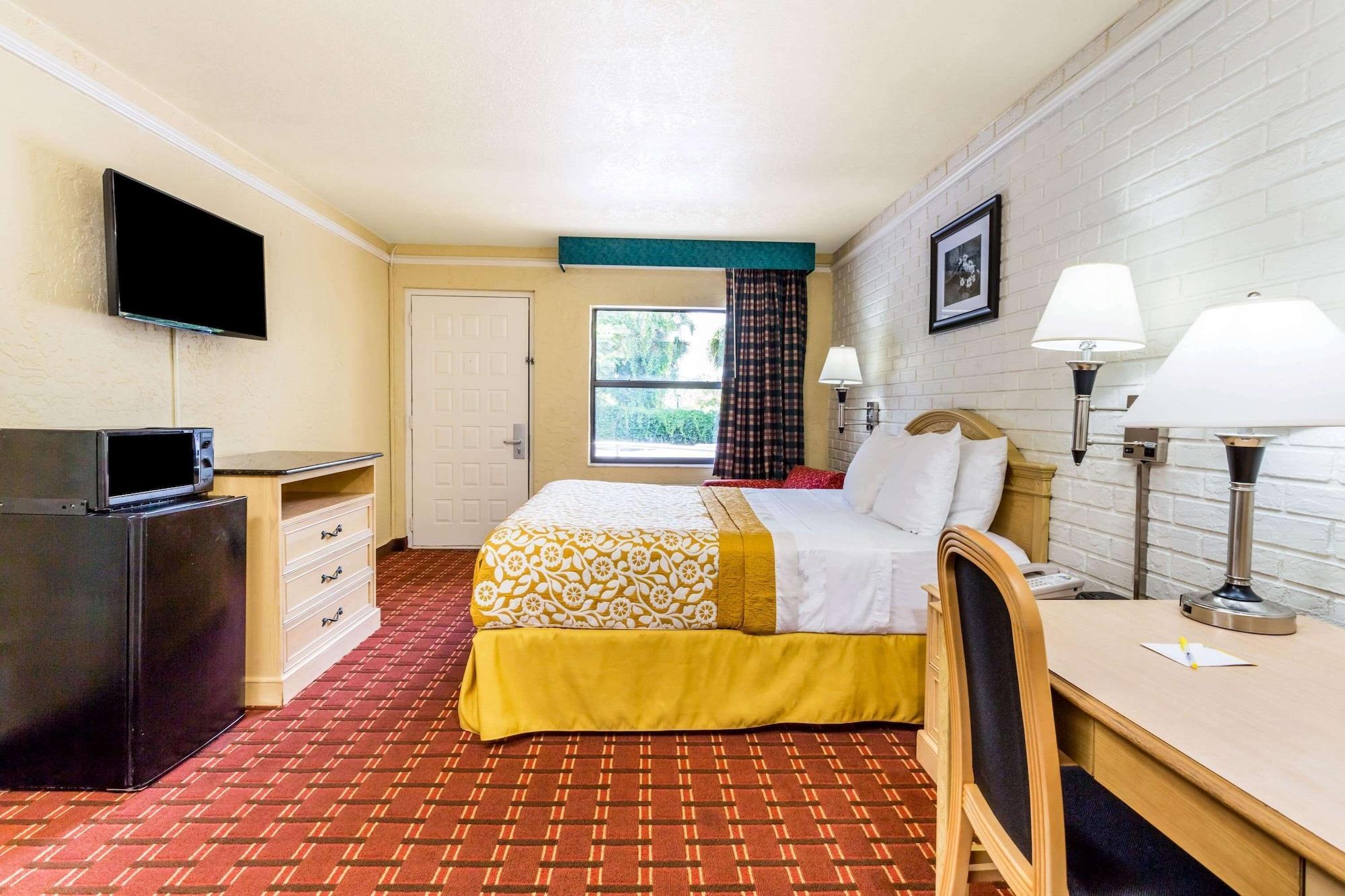 Quality & Orlando-north Hotel